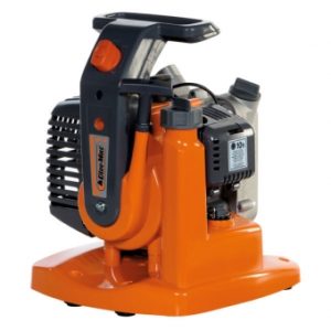 Bensiinimootoriga pump Oleo-Mac WP300