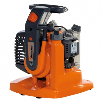 Bensiinimootoriga pump Oleo-Mac WP300