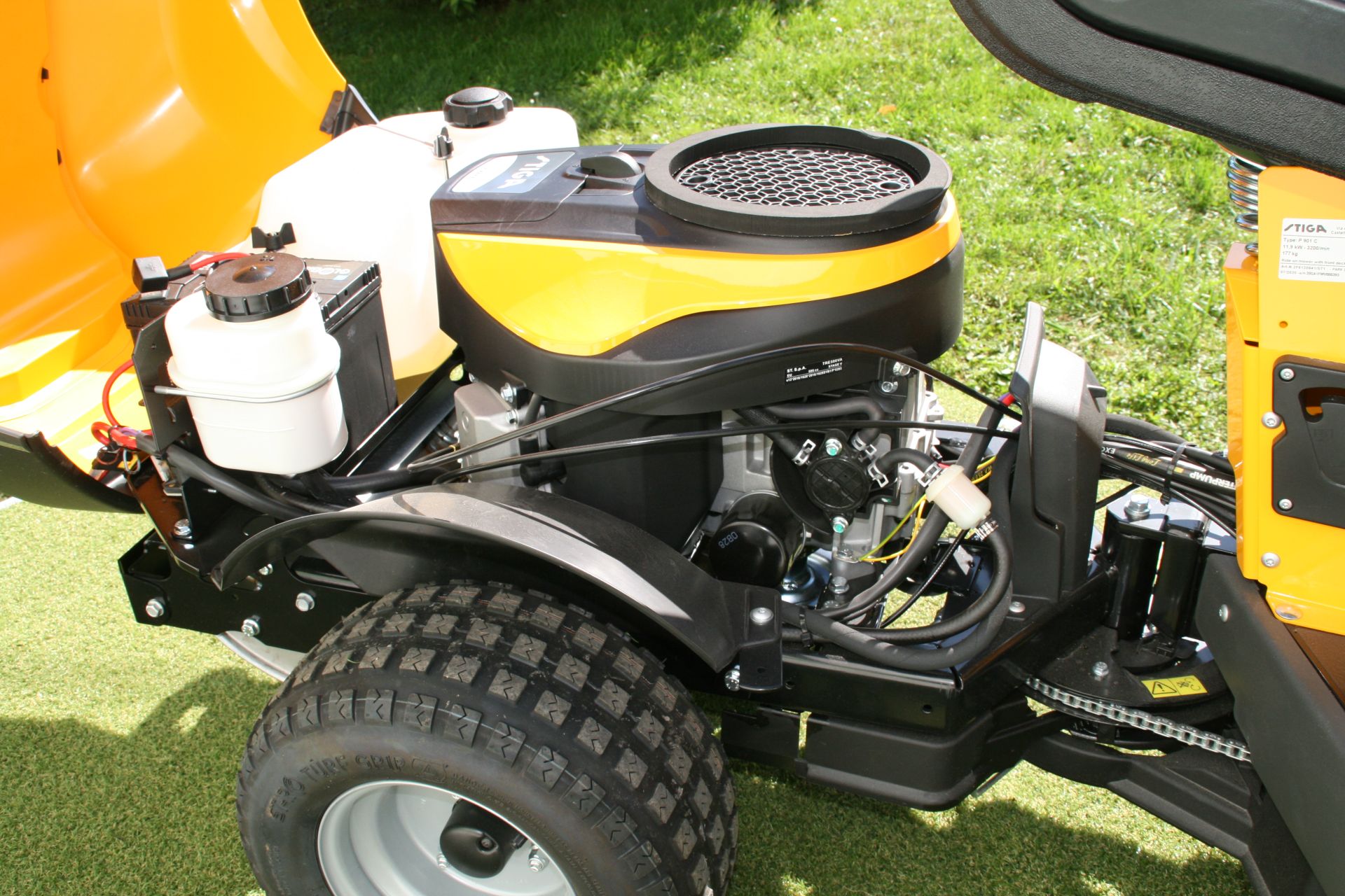 Raider Stiga Park 500 WX 4x4 - Image 3