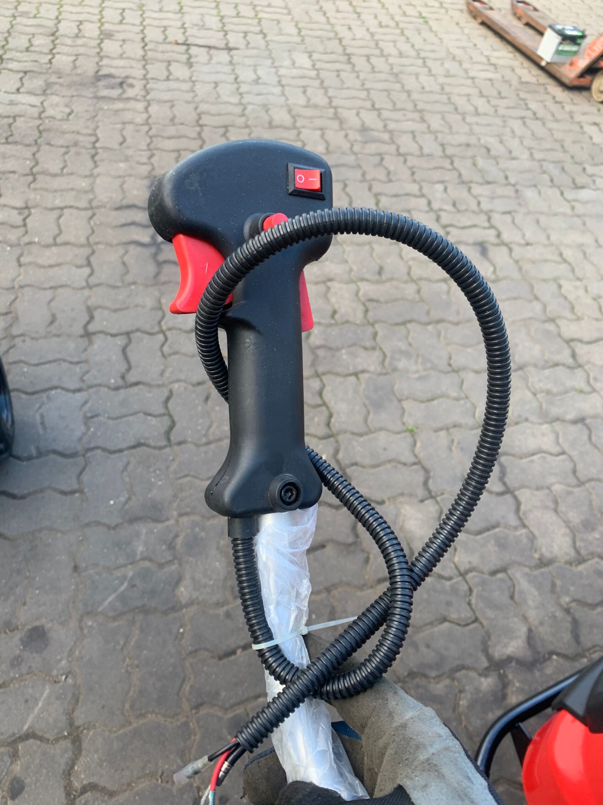 Gaasitrossi komplekt (Hiina trimmeritele)