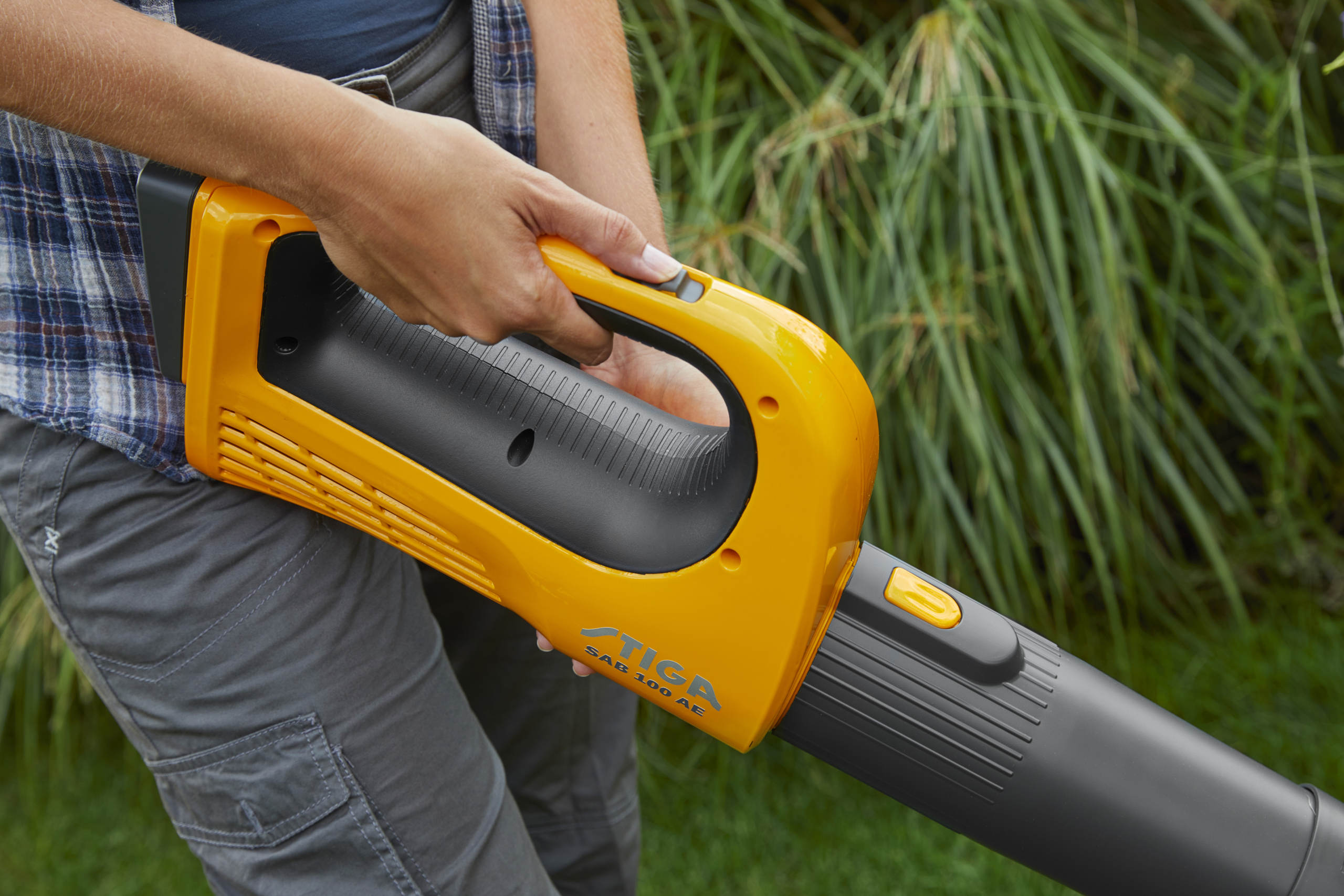 Akupuhur Stiga BL 100e (komplekt koos aku ja laadijaga) - Image 4